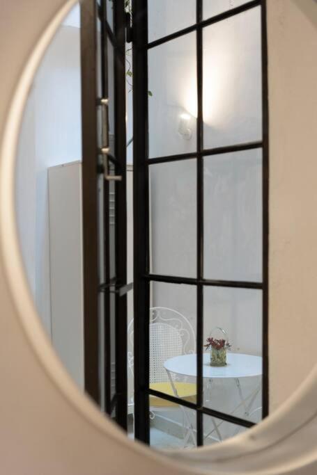 Ebullience - Stylish & Chic Athens Apartment Ngoại thất bức ảnh